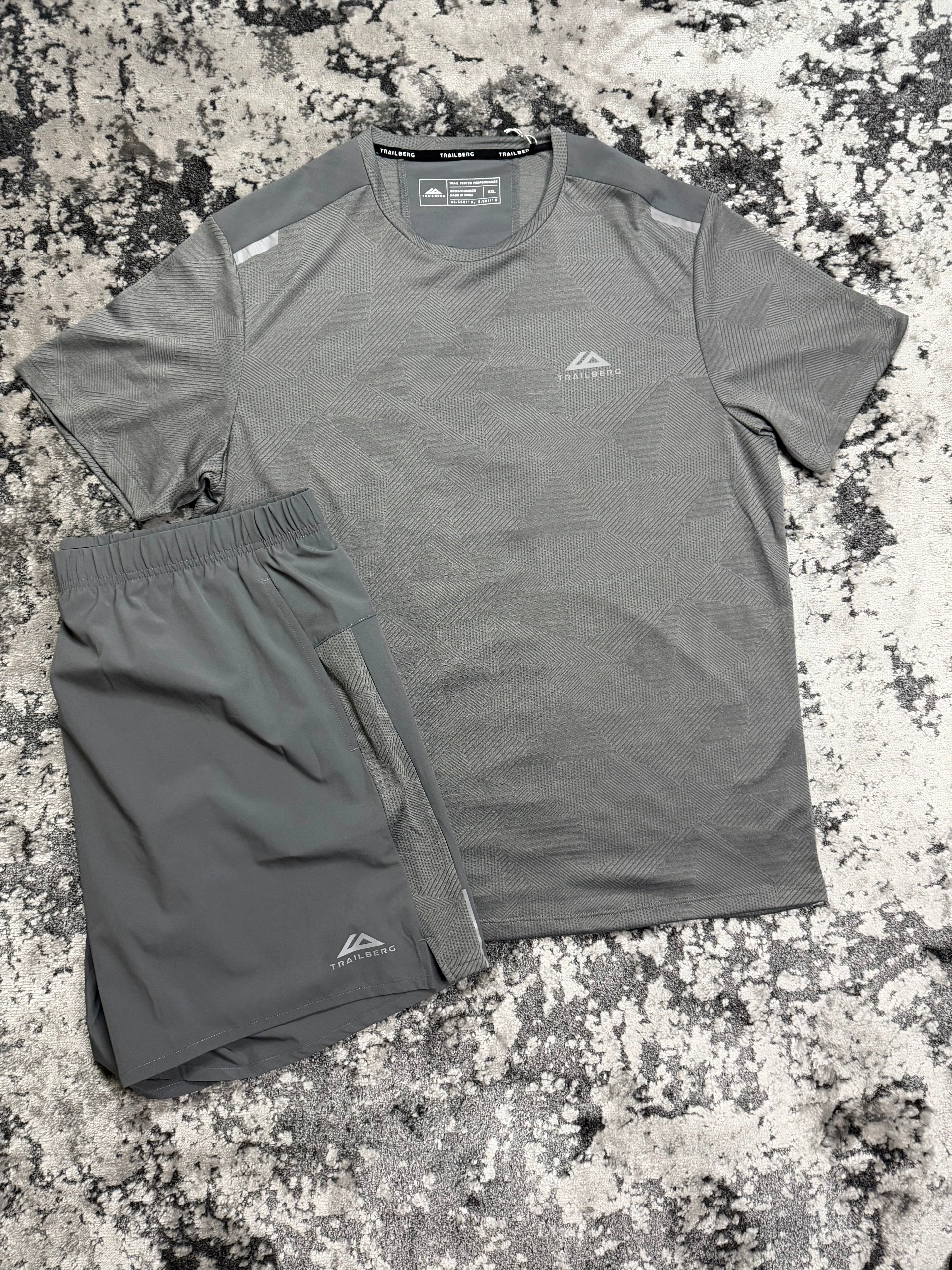 Grey Trailberg 2 Piece Set