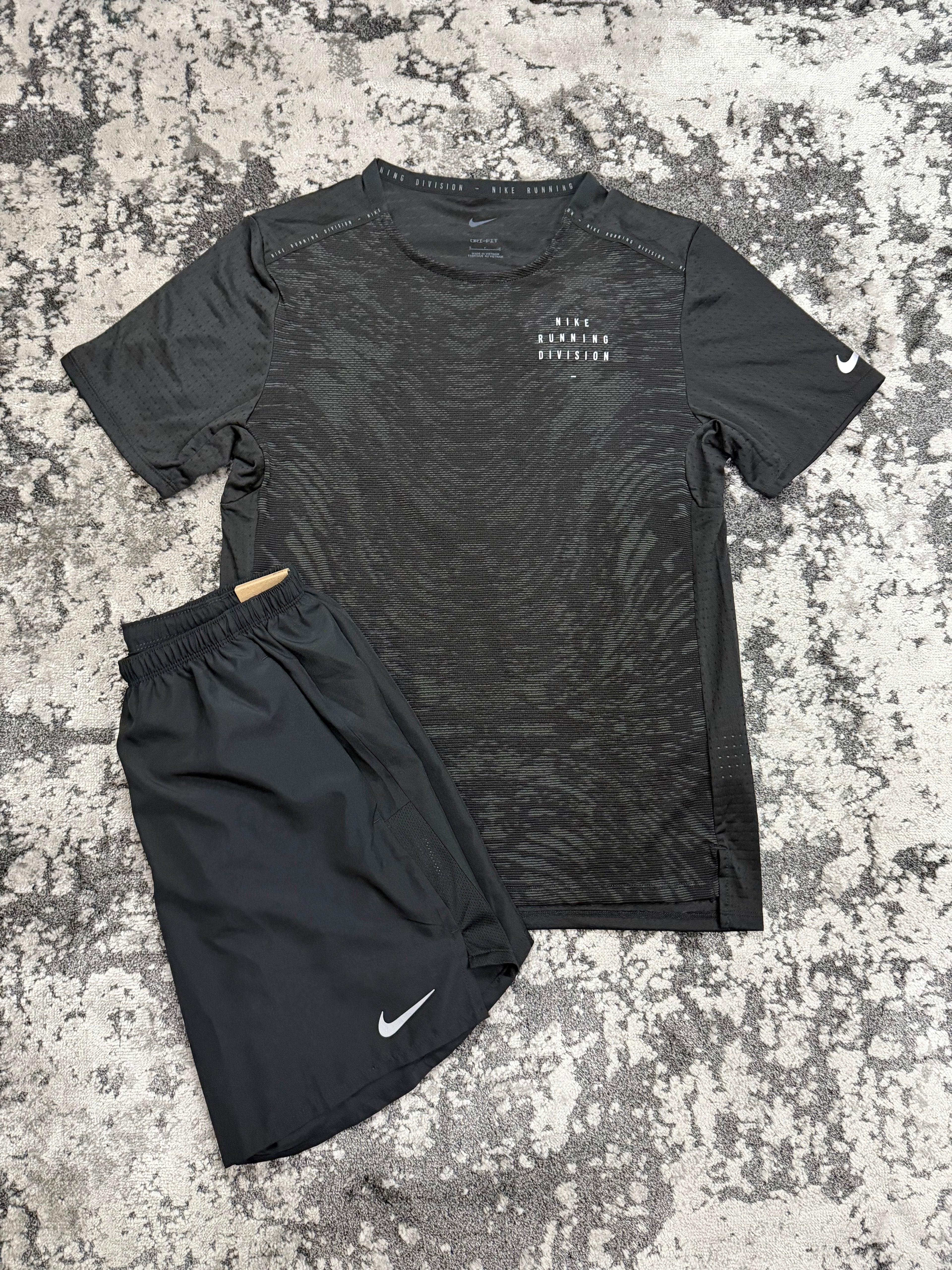 Nike Running Division 2 piece set