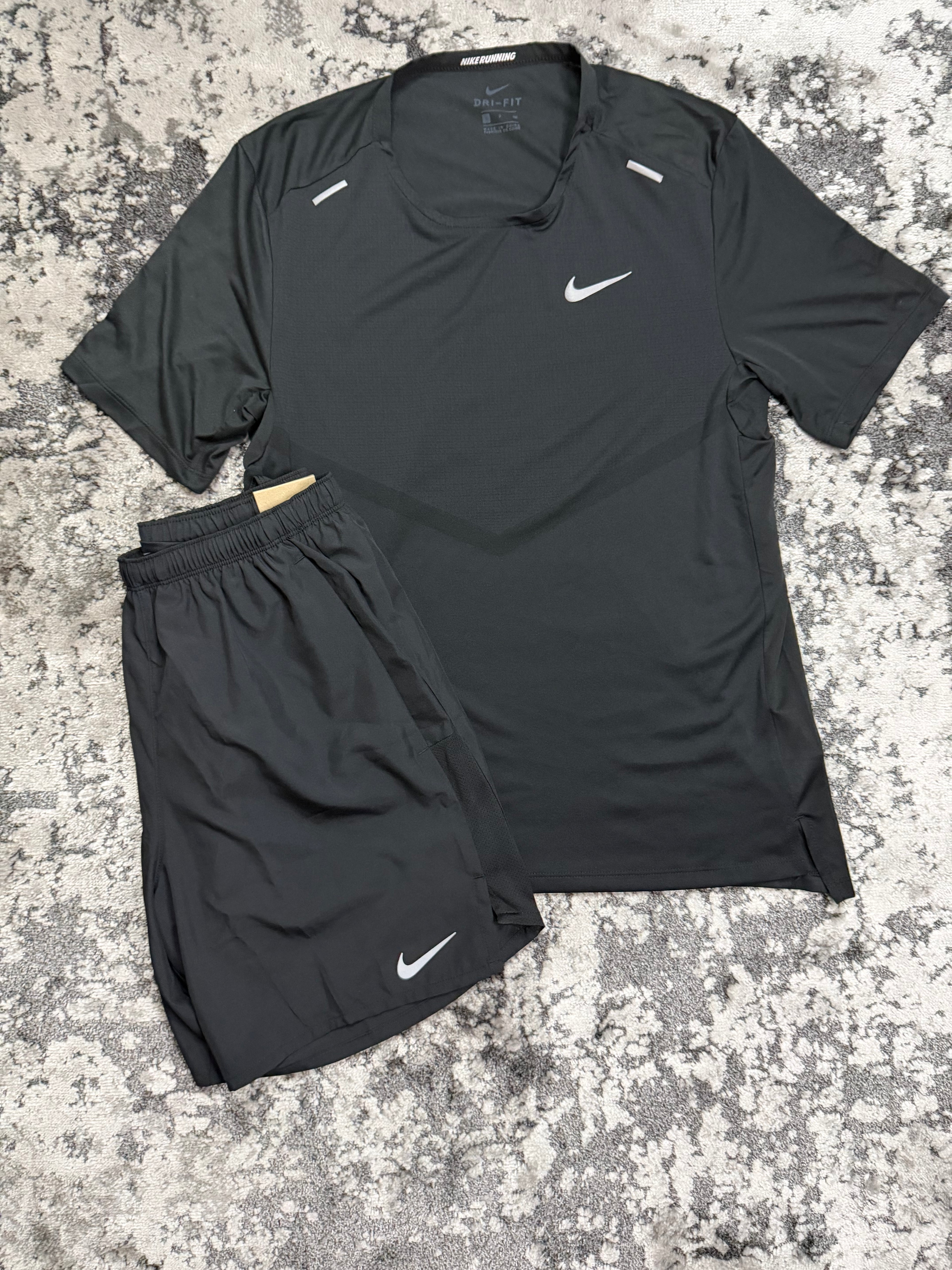Black Nike Dri Fit 2 Piece Set