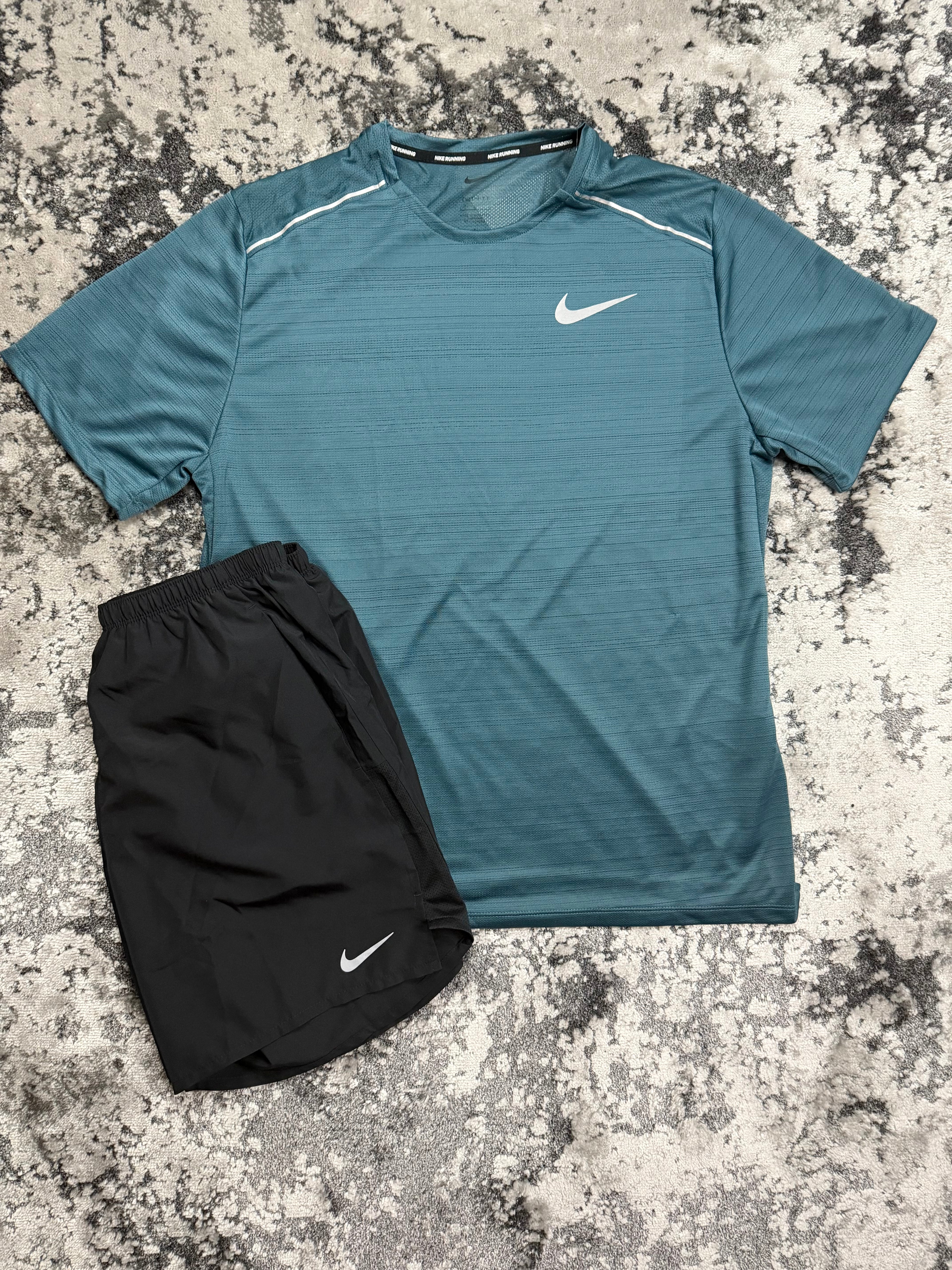 Armoury Navy Nike 1.0 Miler Set