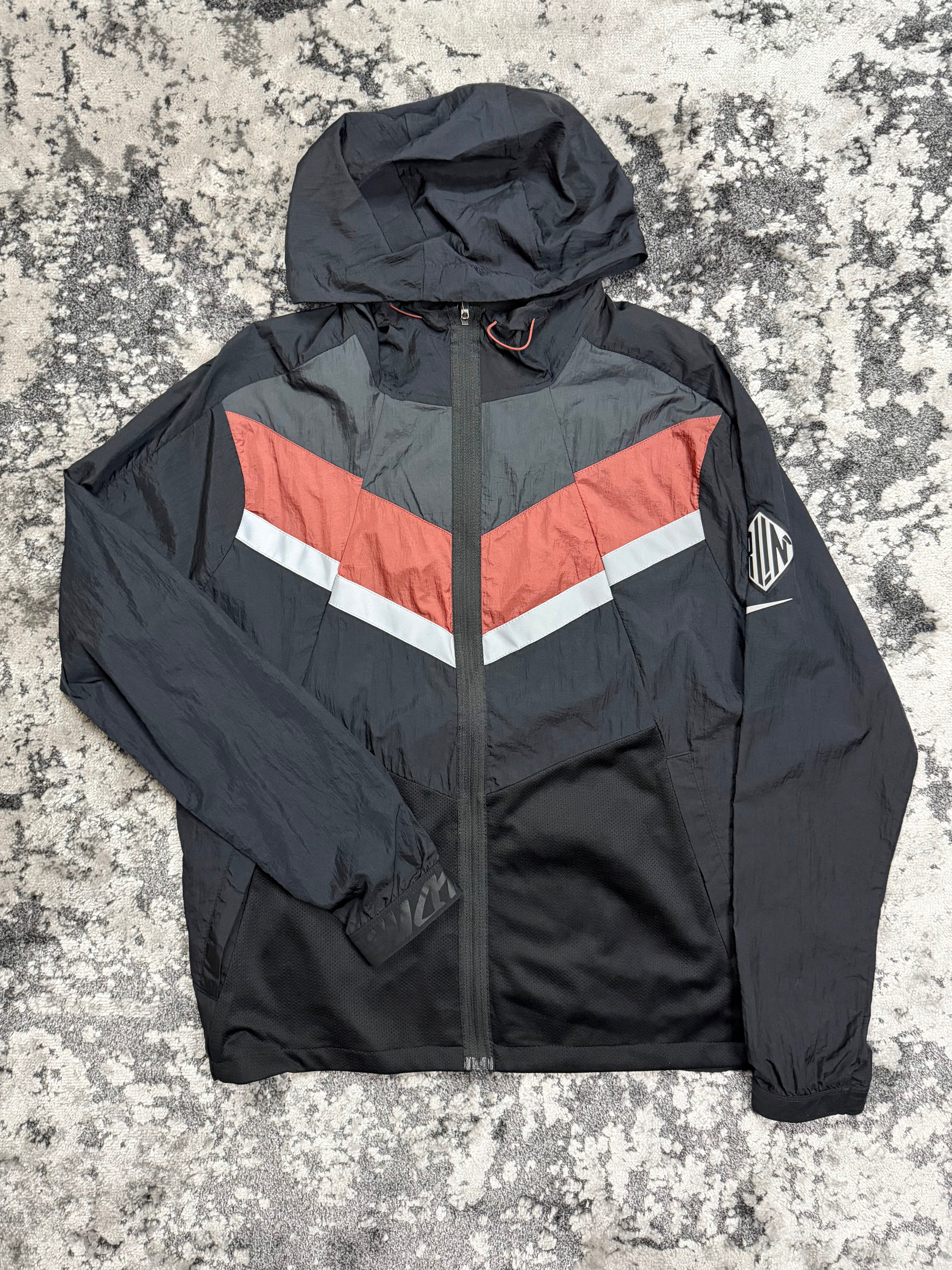 Nike Wild Run Windrunner