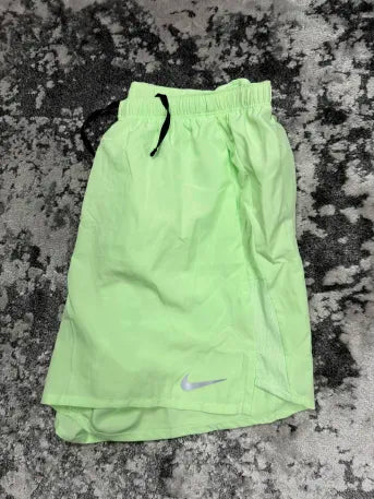 Nike Challenger 5" Shorts